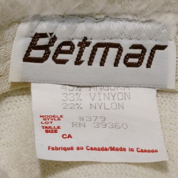 Vintage Betmar New Yorker Fashion Cloche White Winter Hat Angora Nylon Blend main image 5
